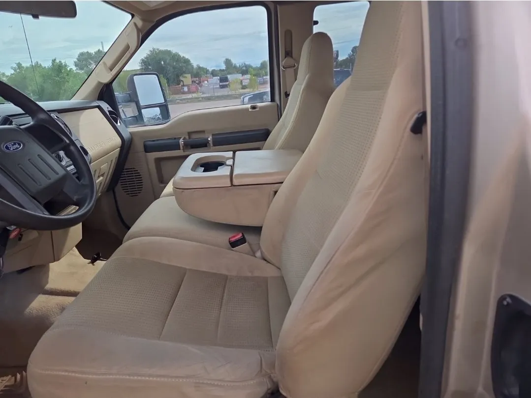 Ford F350SD photo 10