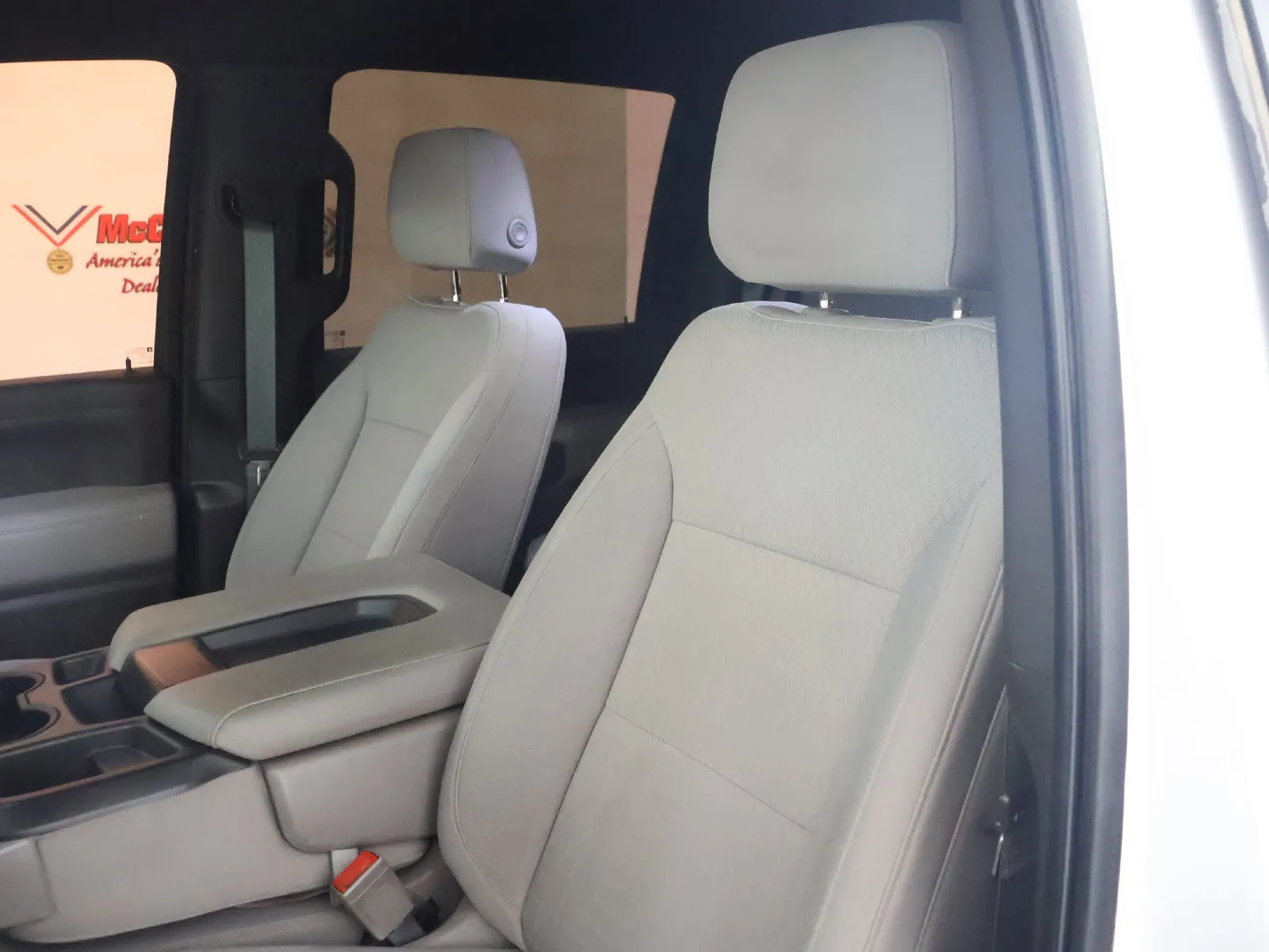 Chevrolet Silverado photo 20