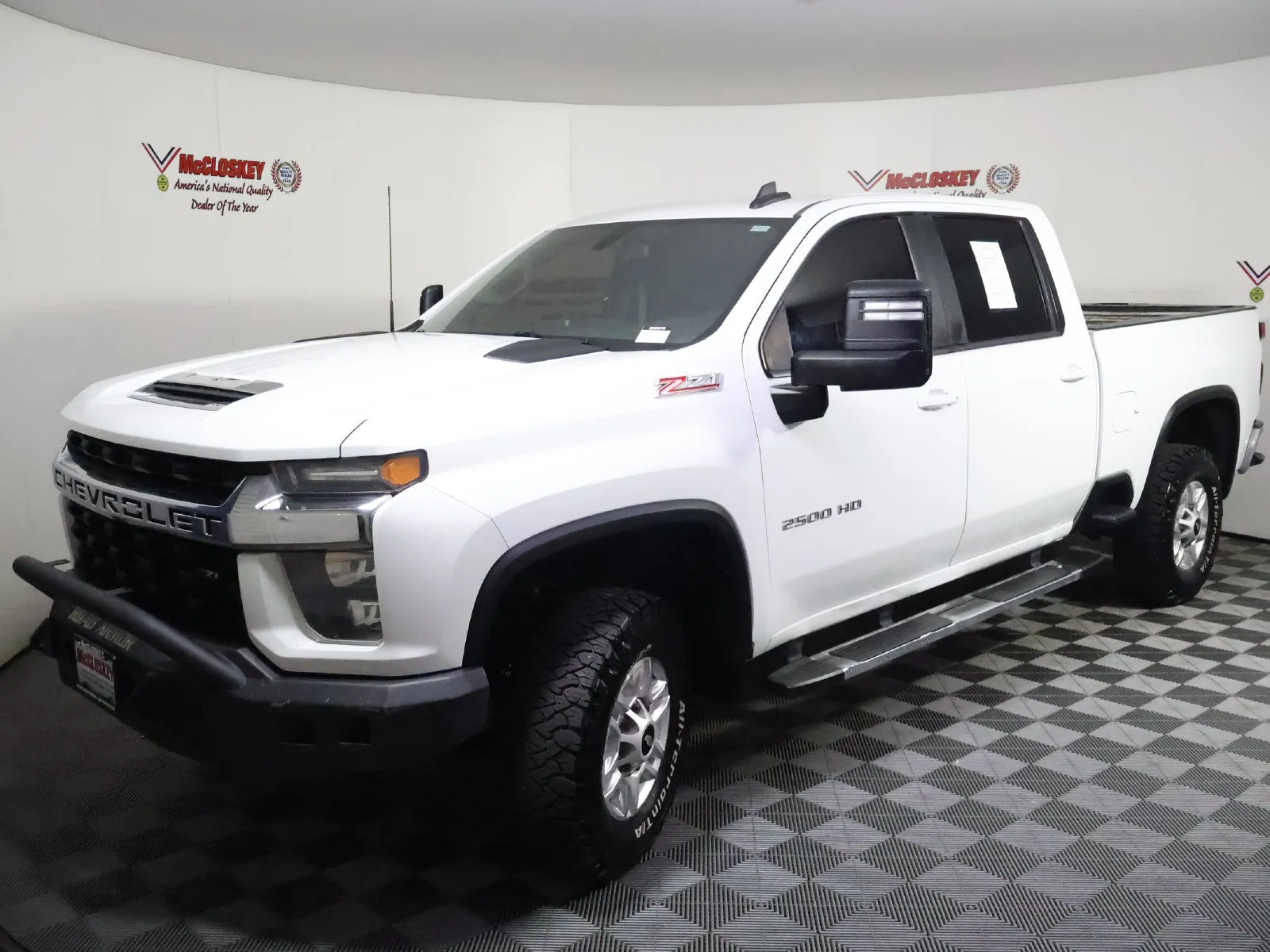 Chevrolet Silverado photo 13
