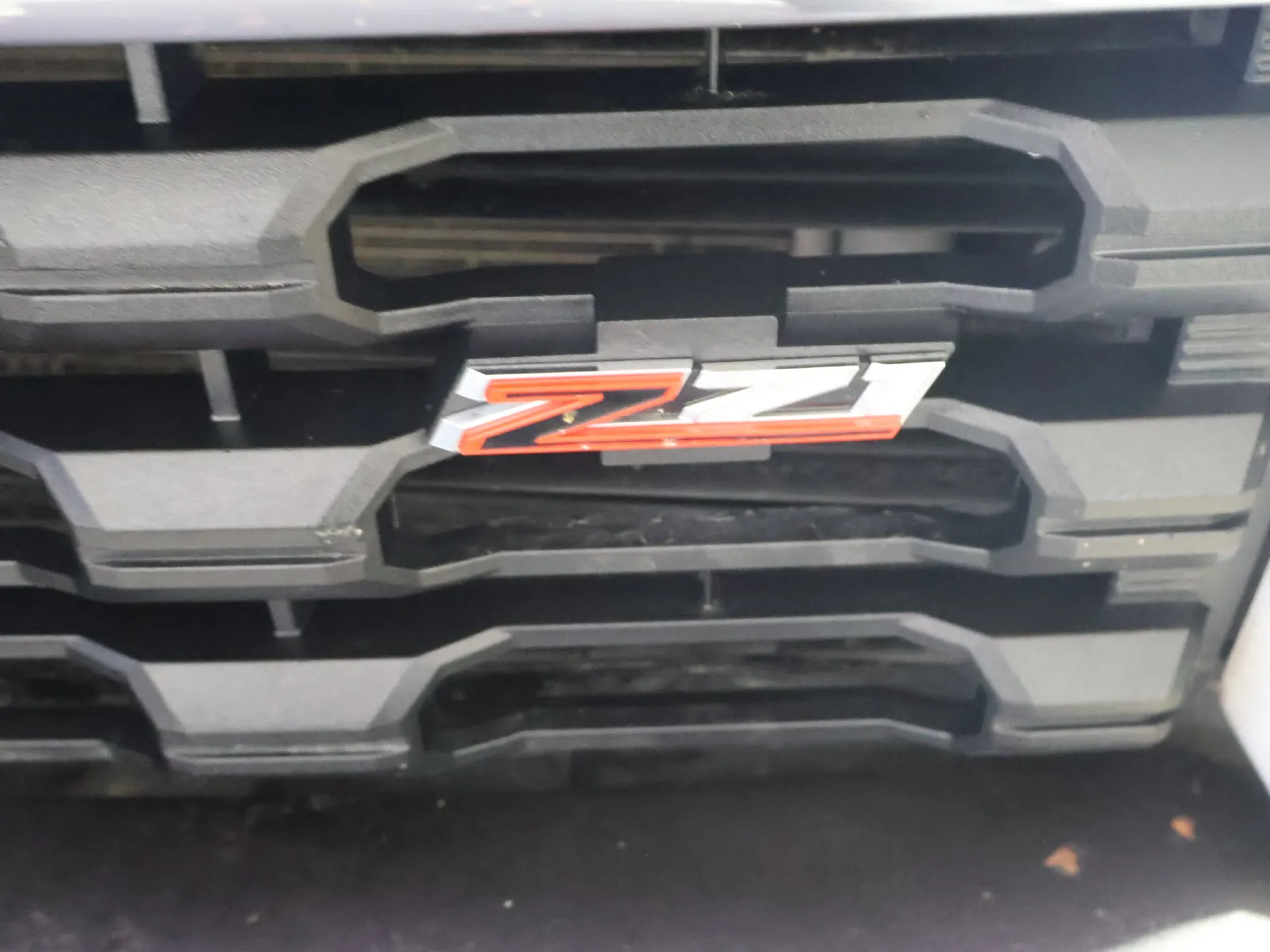 Chevrolet Silverado photo 16