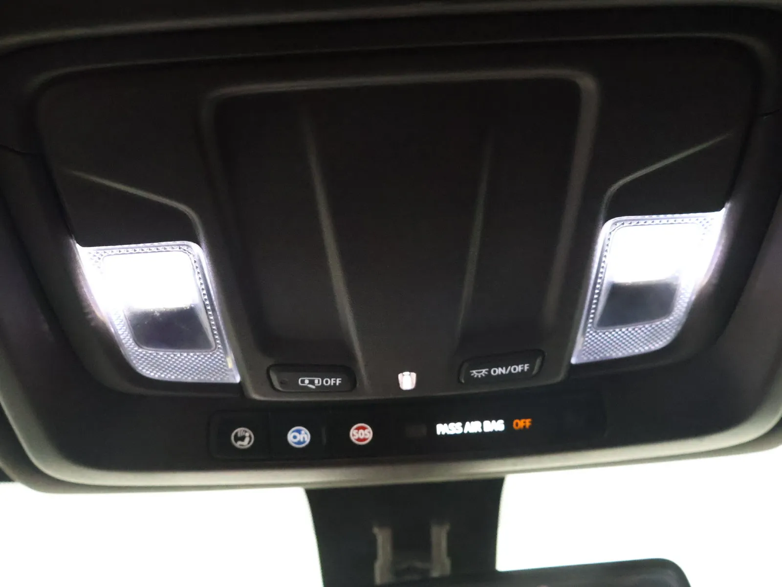 Chevrolet Silverado photo 36
