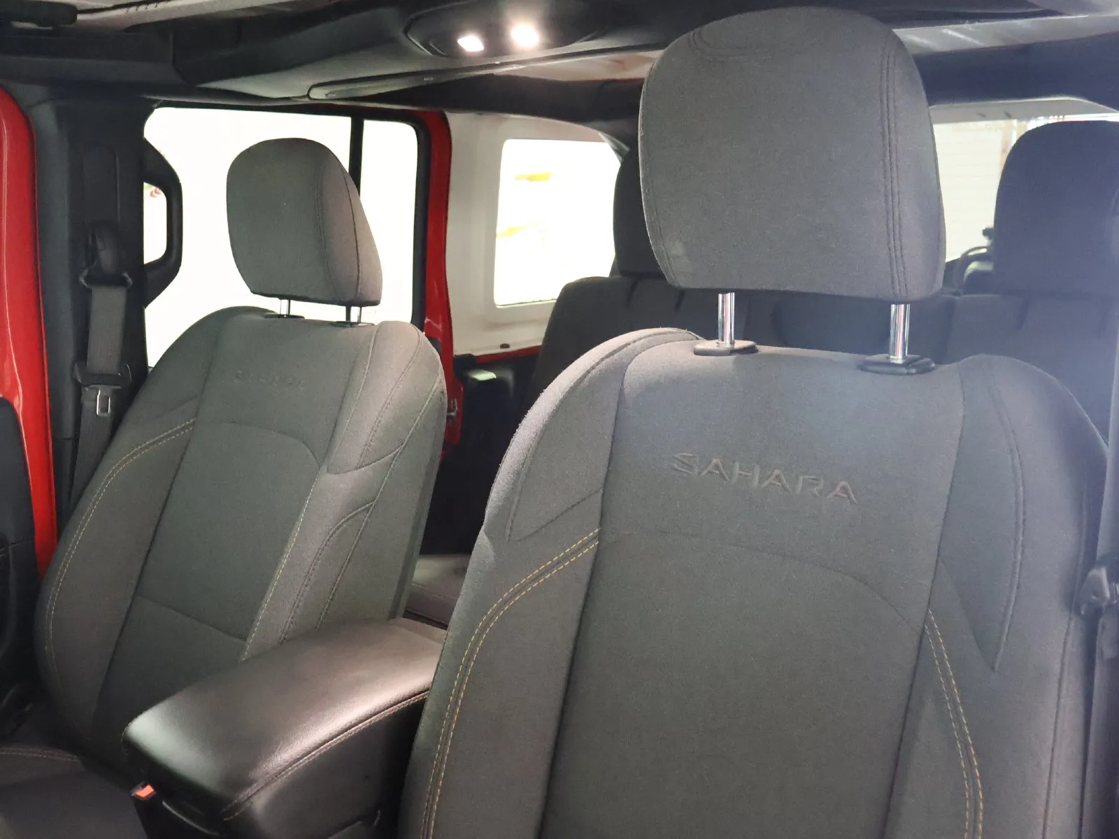 Jeep Wrangler photo 27