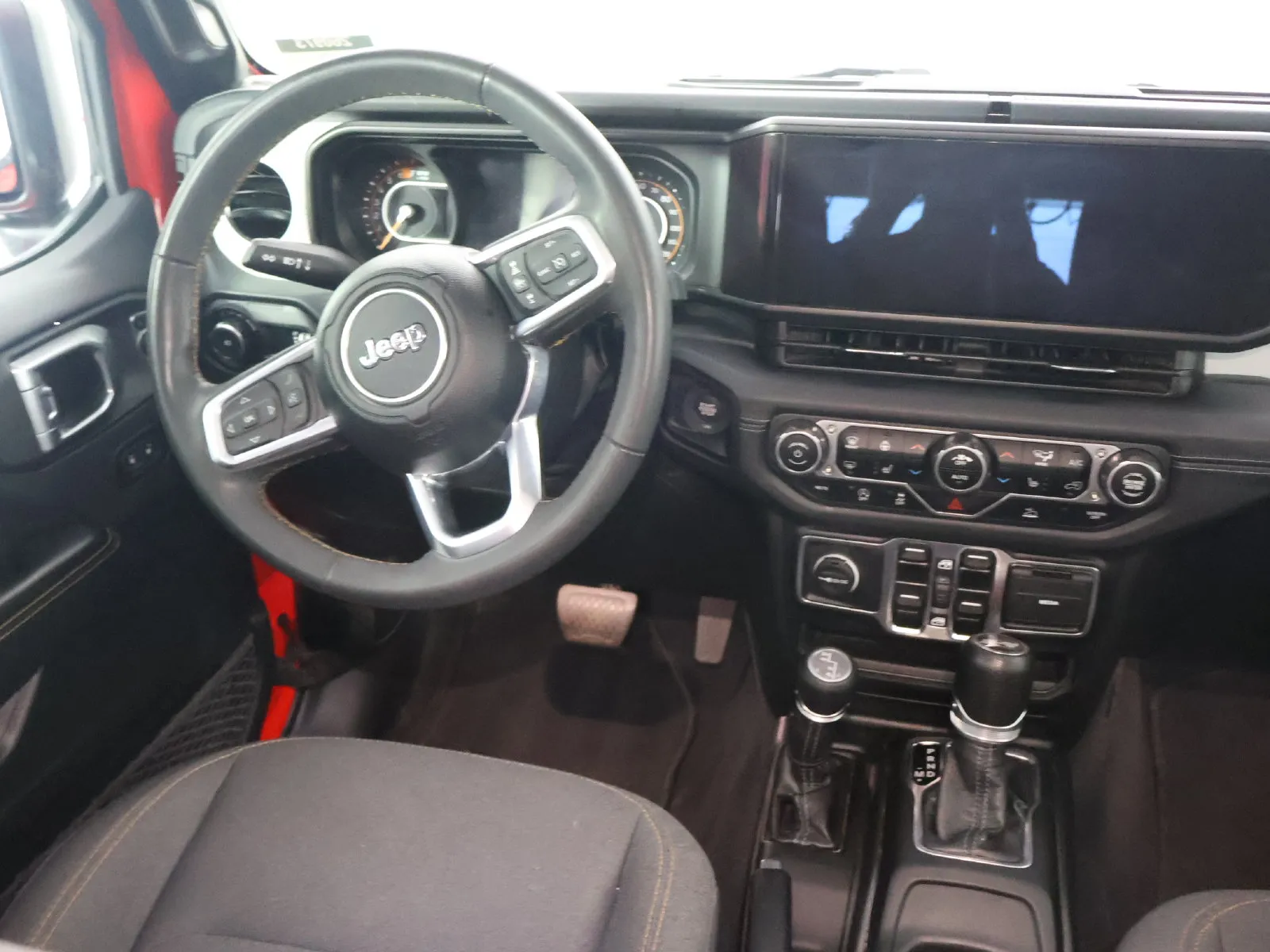 Jeep Wrangler photo 30