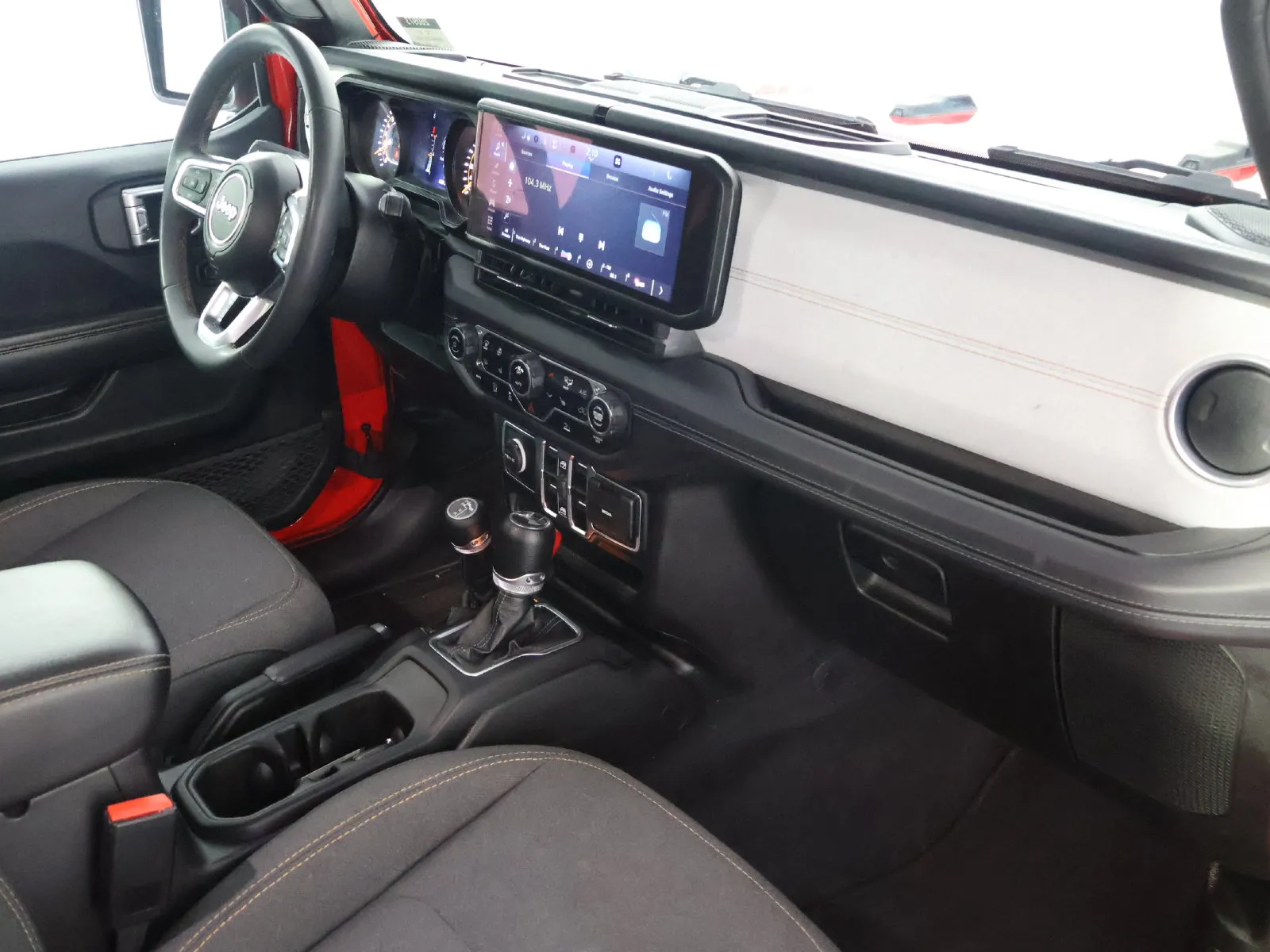Jeep Wrangler photo 51