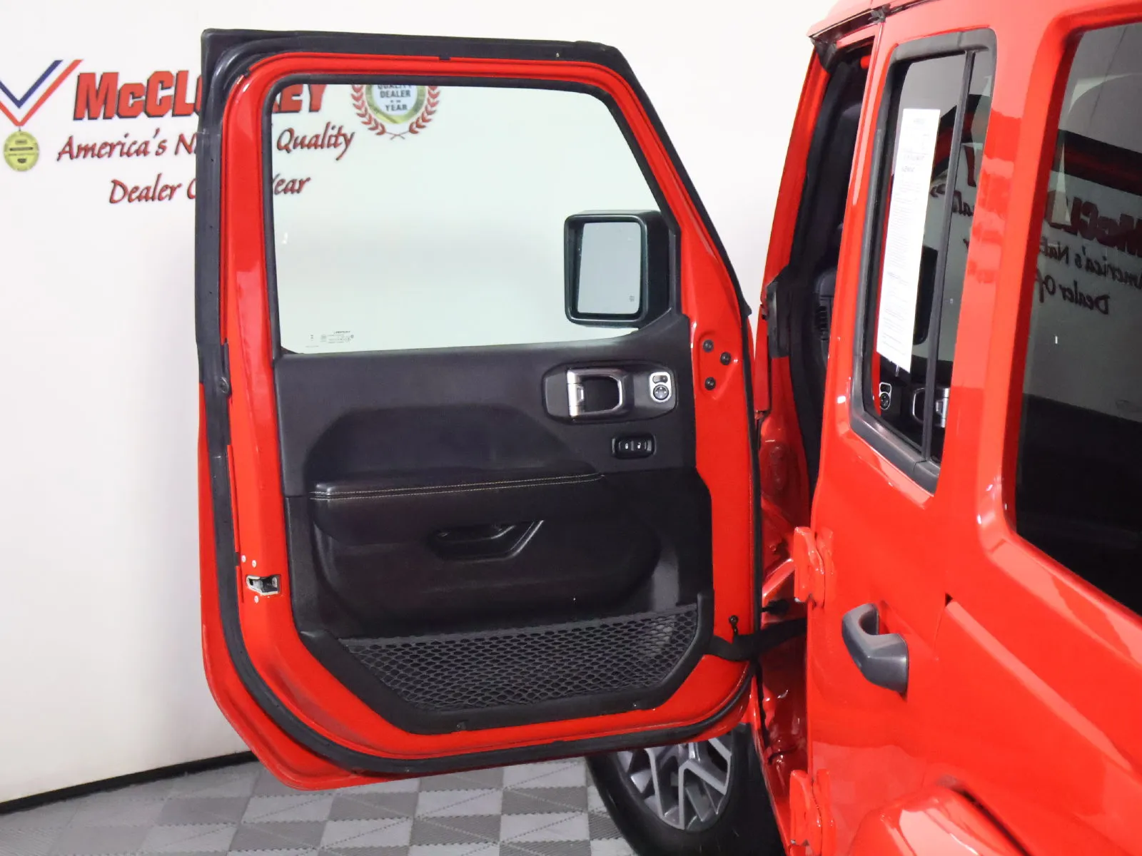 Jeep Wrangler photo 24