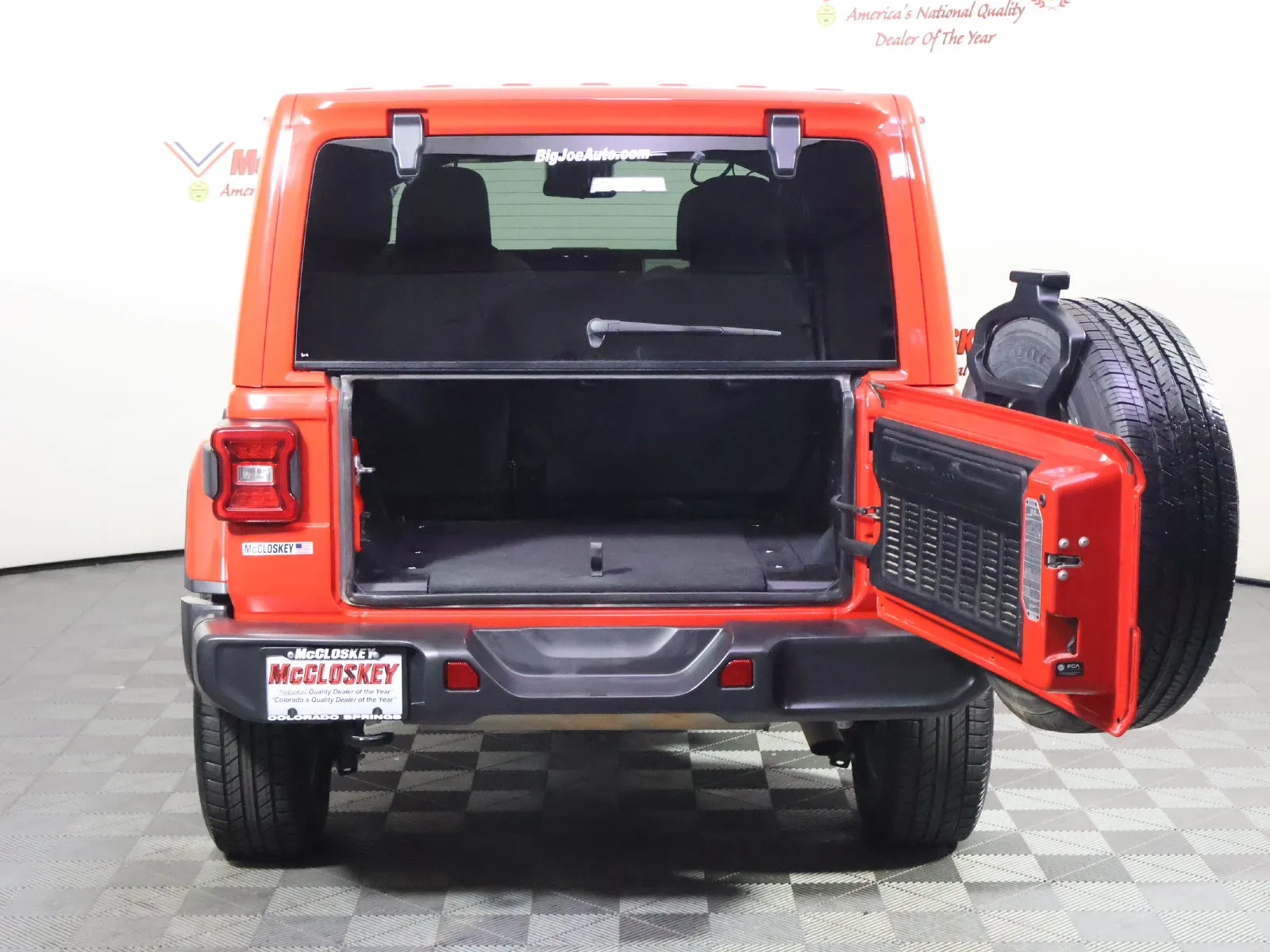 Jeep Wrangler photo 8
