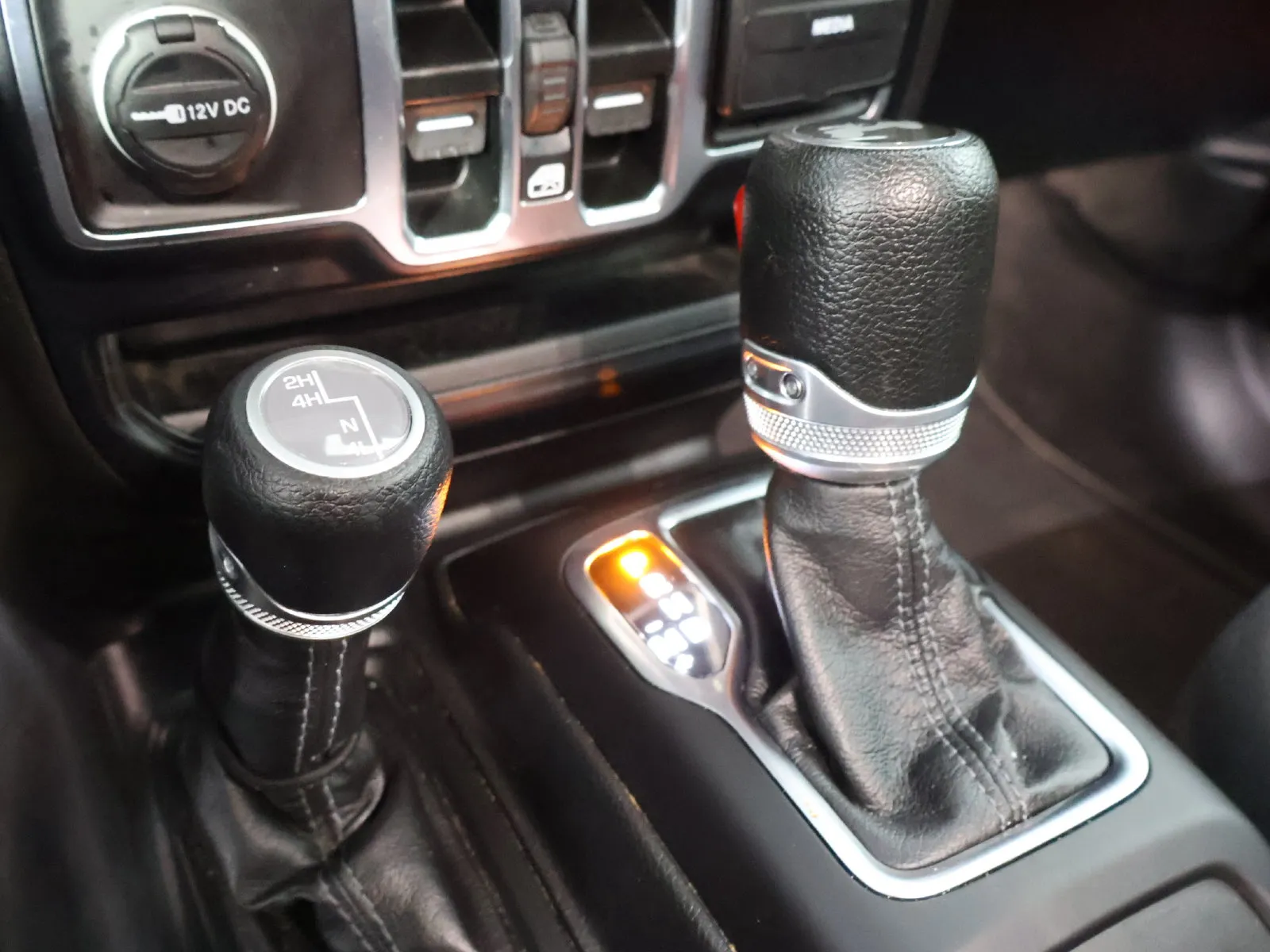 Jeep Wrangler photo 39