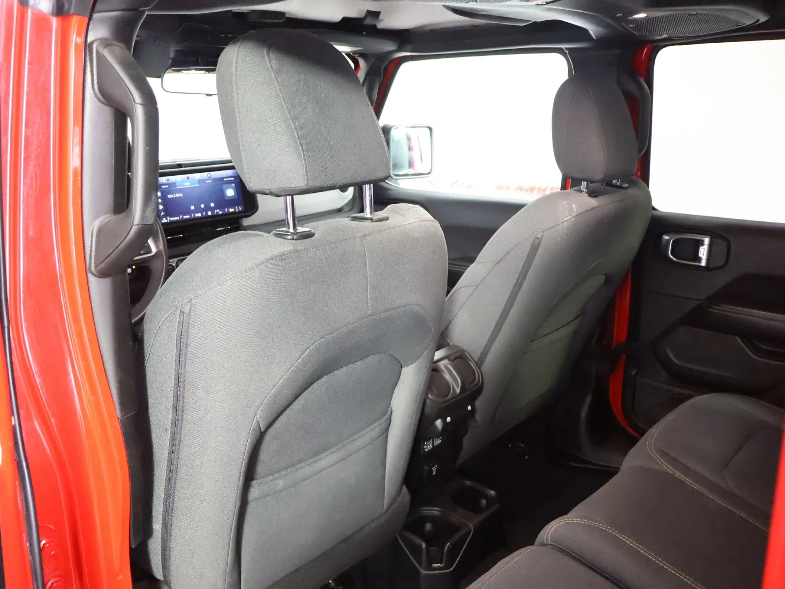 Jeep Wrangler photo 45