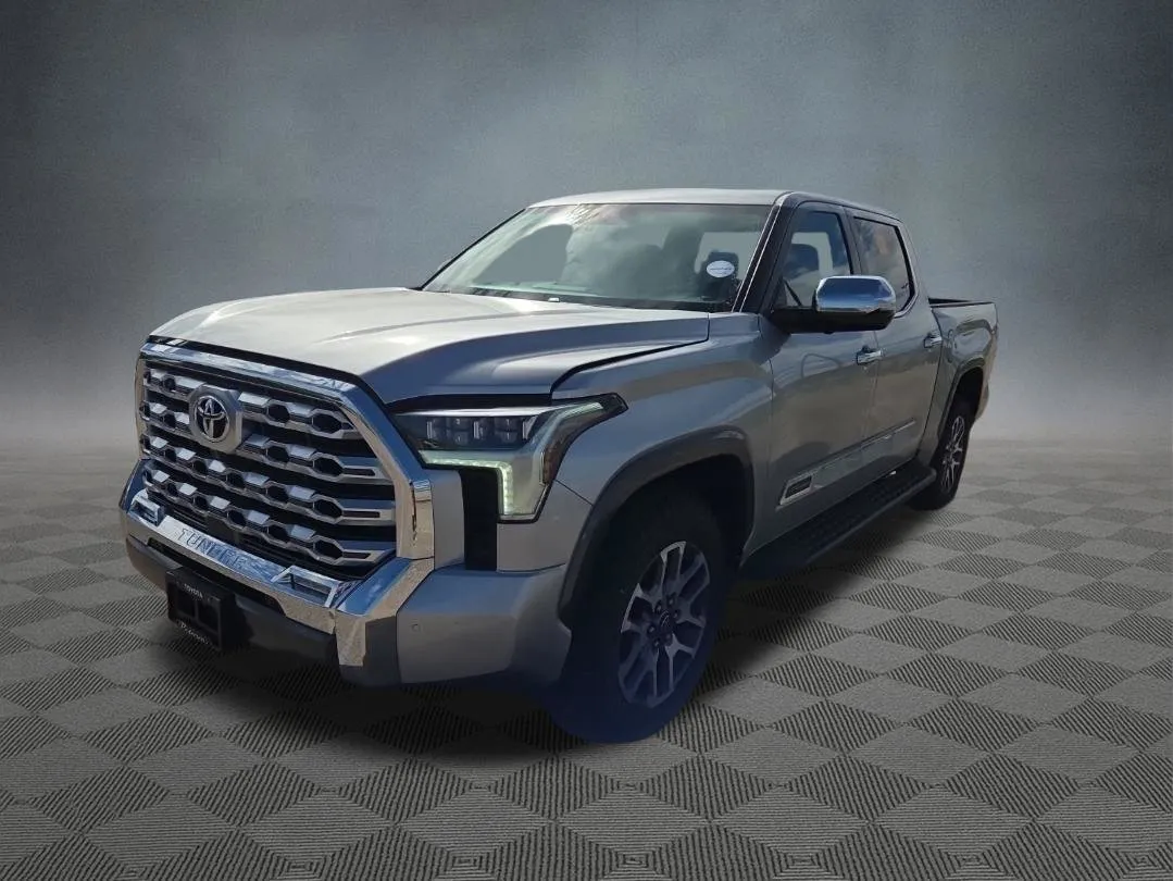 Toyota Tundra photo 3