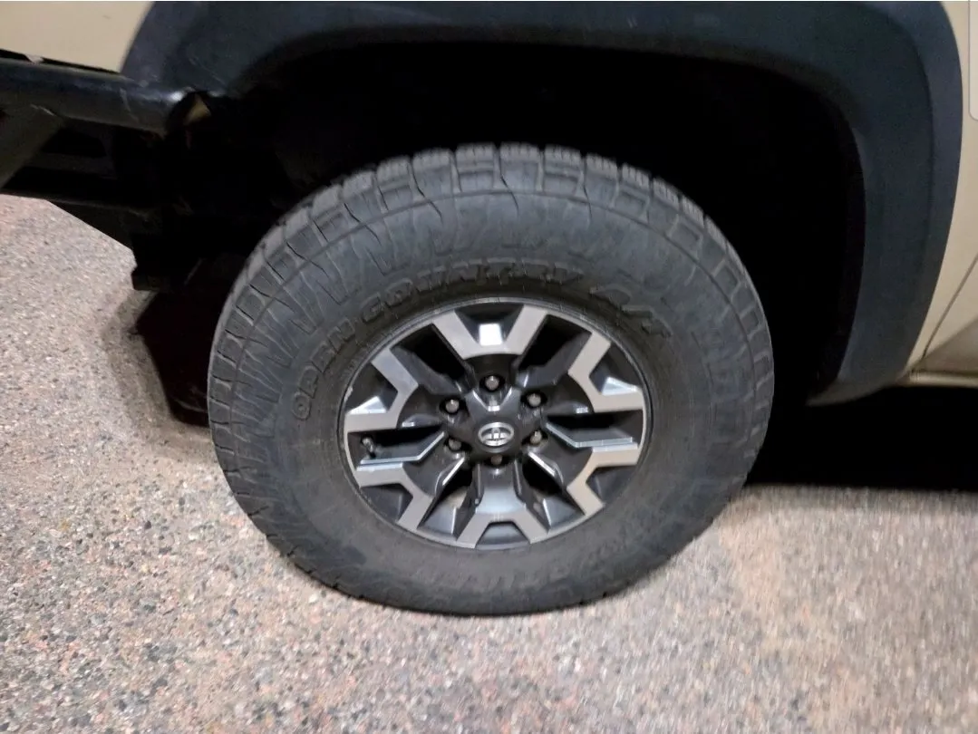 Toyota Tacoma photo 7