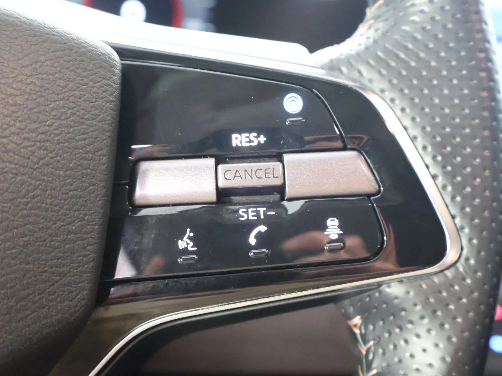 Nissan Ariya photo 36