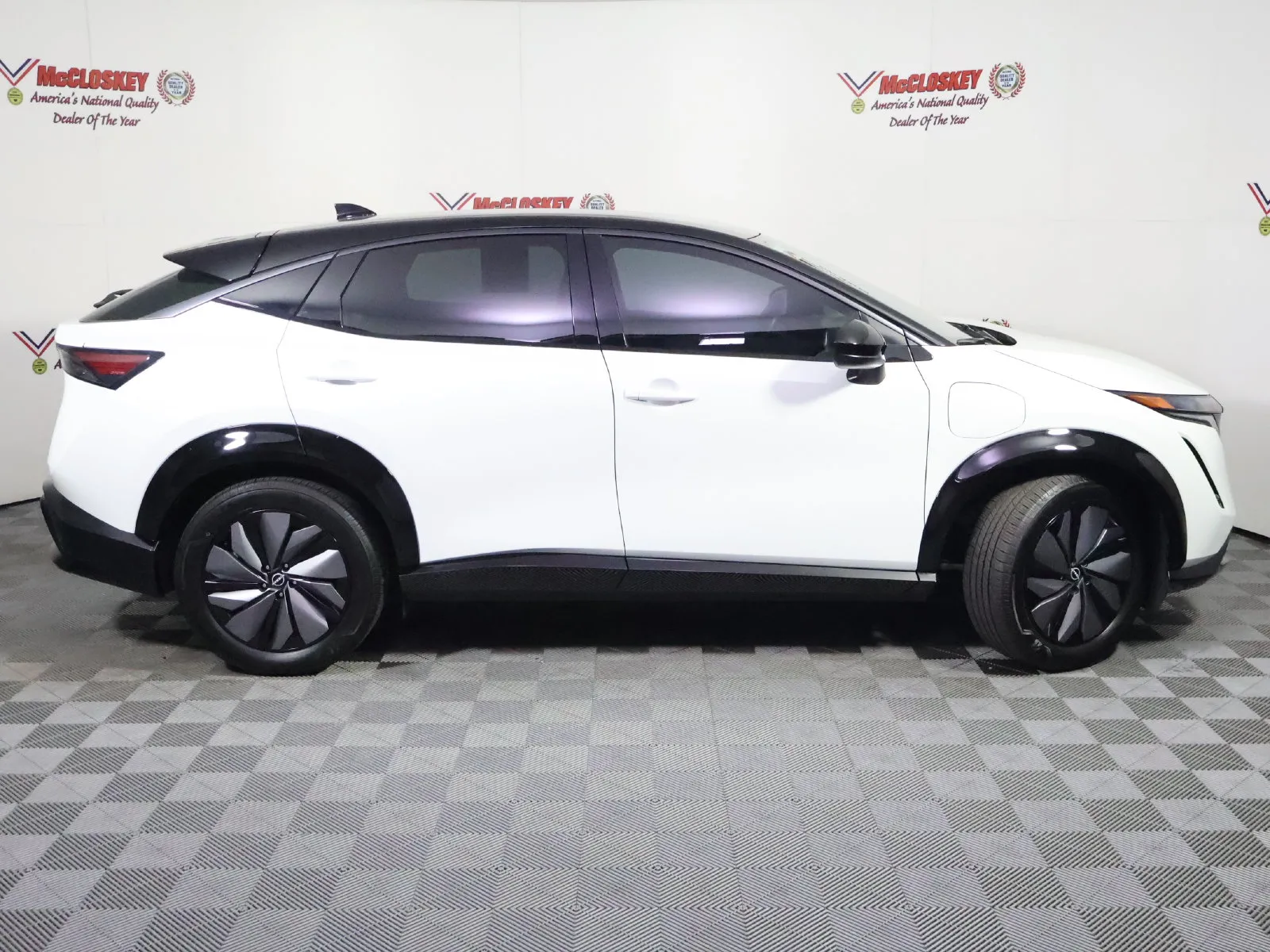 Nissan Ariya photo 3