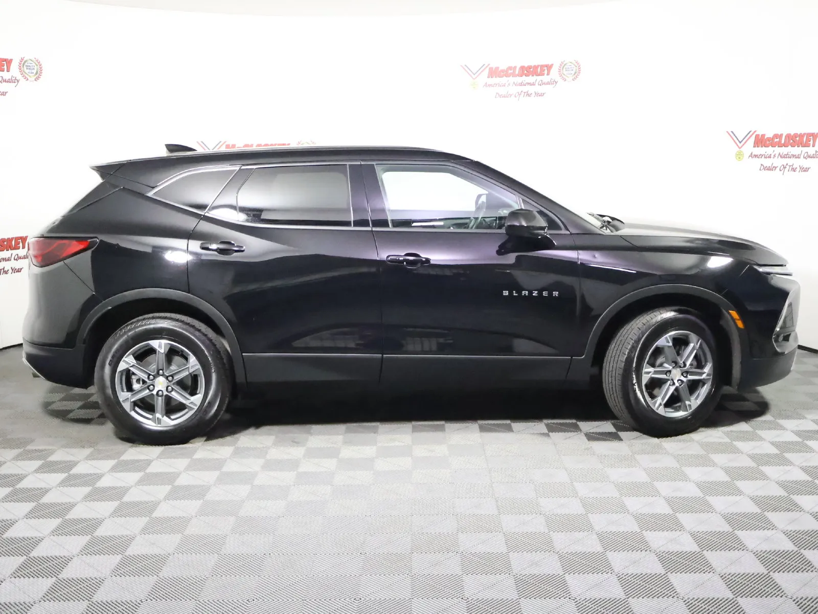 Chevrolet Blazer photo 3