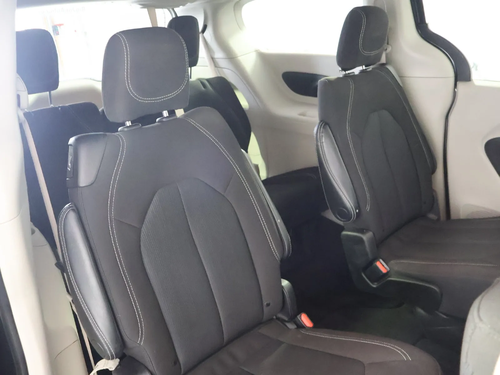 Chrysler Voyager photo 36