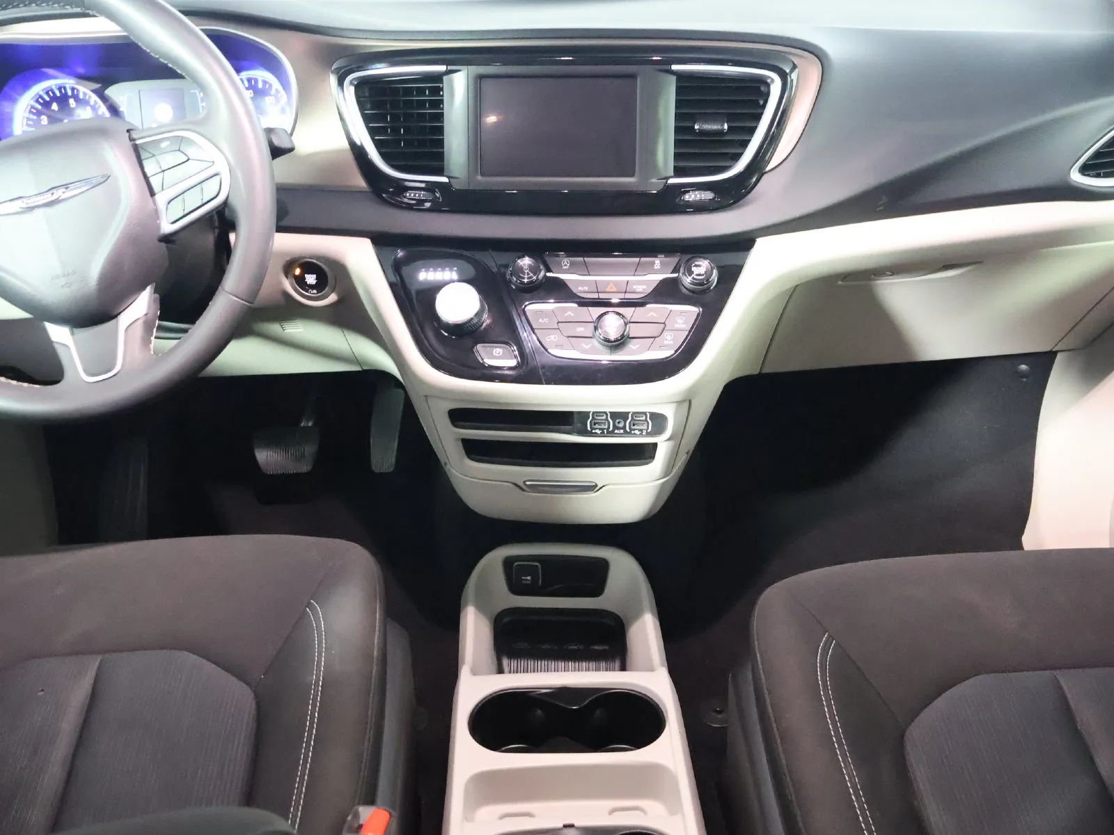 Chrysler Voyager photo 41