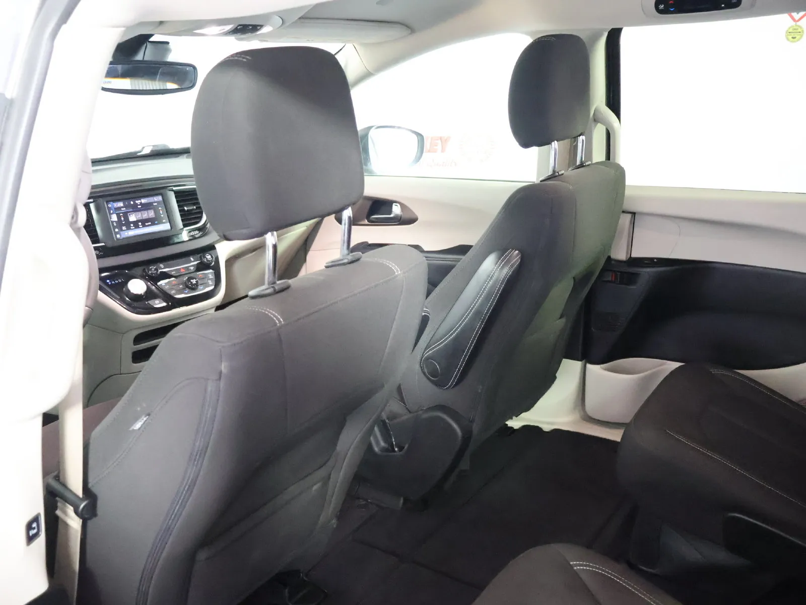 Chrysler Voyager photo 48