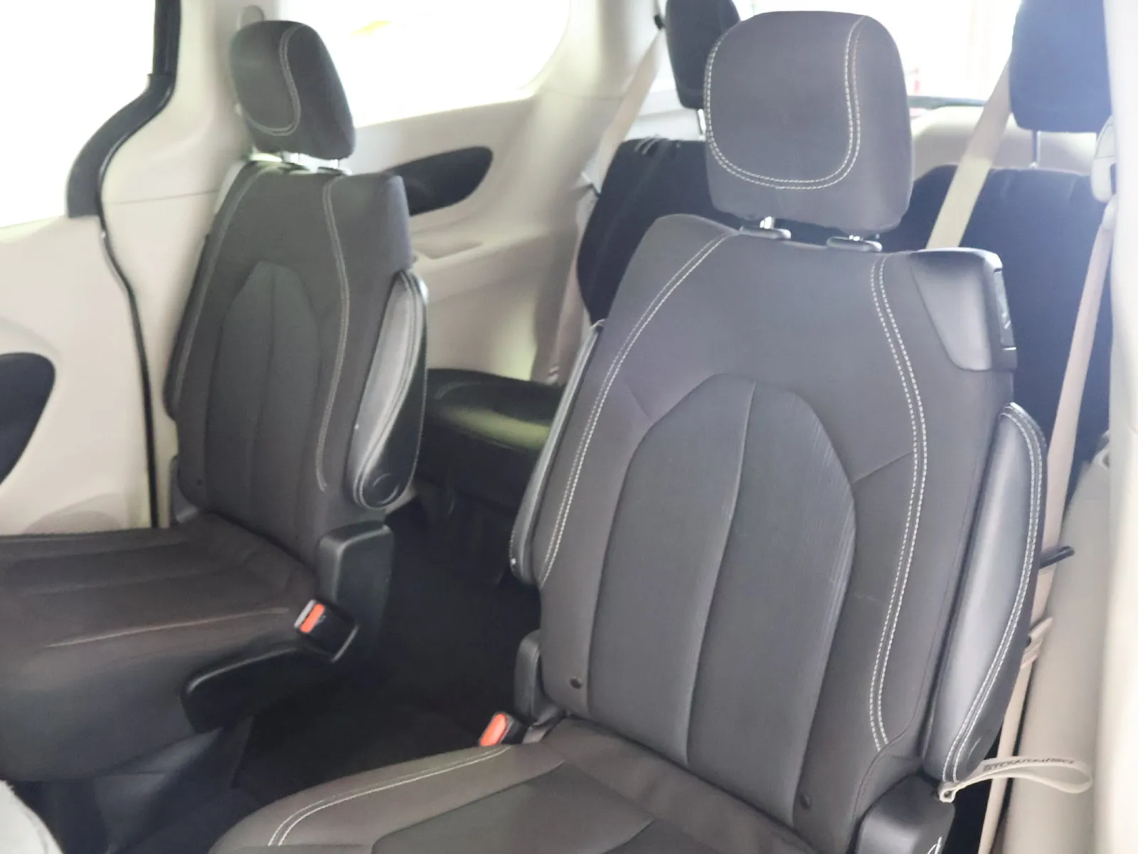 Chrysler Voyager photo 49
