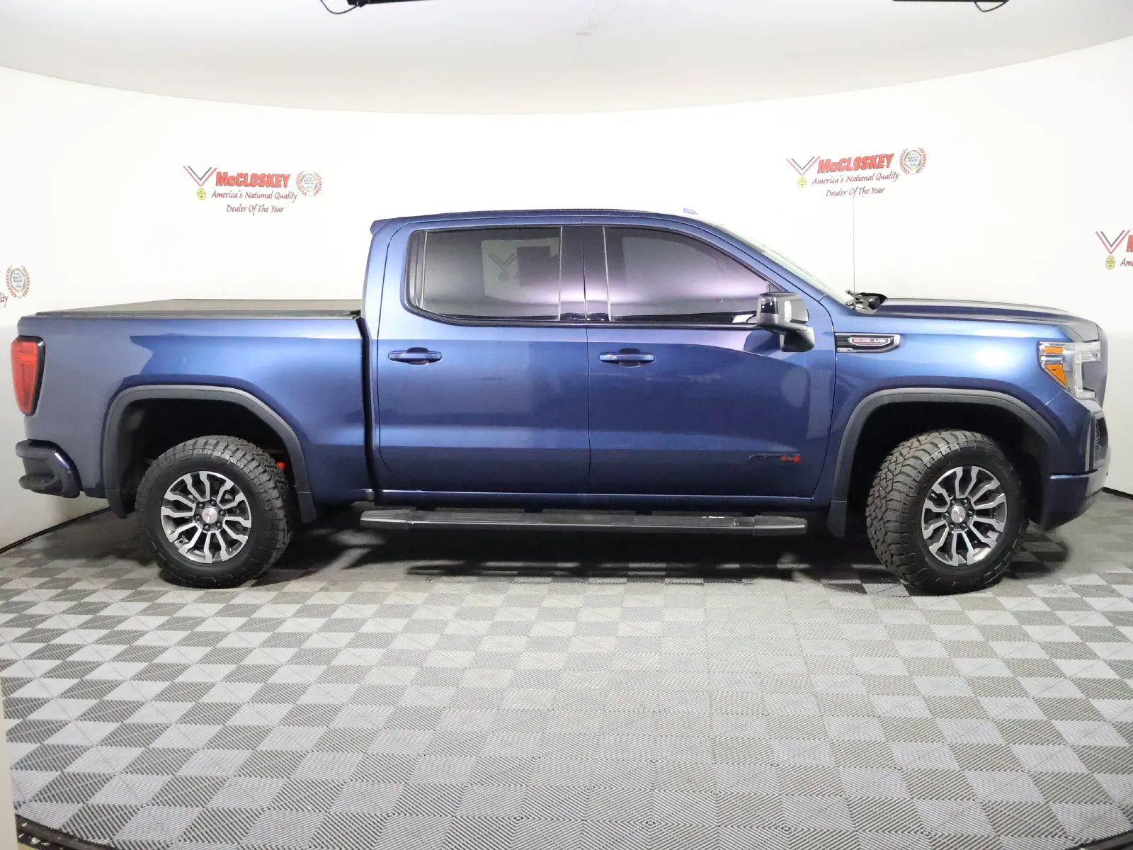GMC Sierra photo 3