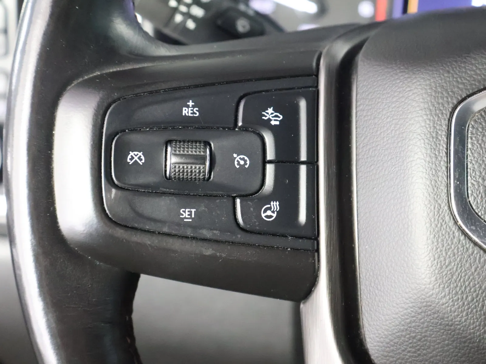 GMC Sierra photo 36
