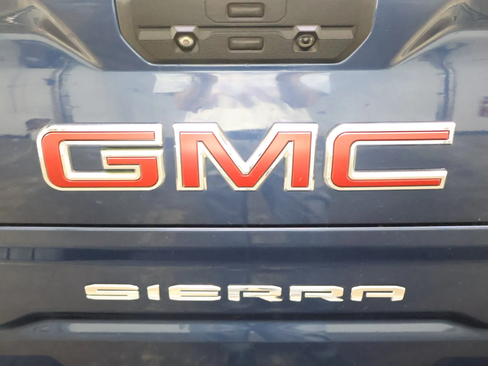 GMC Sierra photo 8