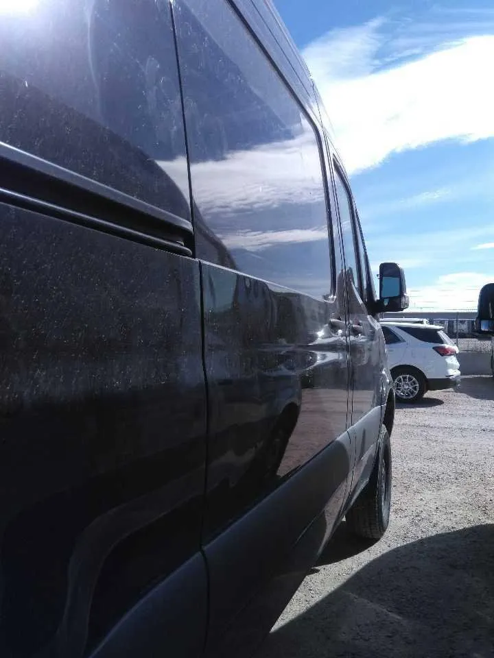 Mercedes-Benz Sprinter photo 10