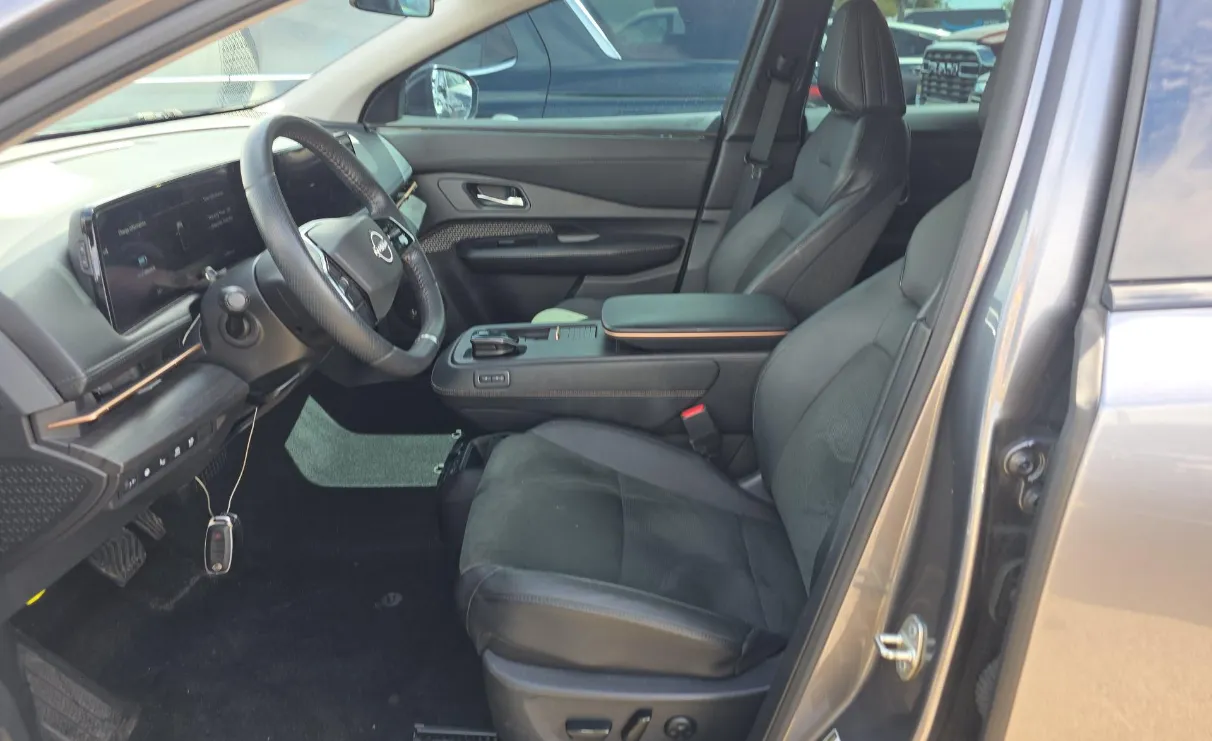 Nissan Ariya photo 6