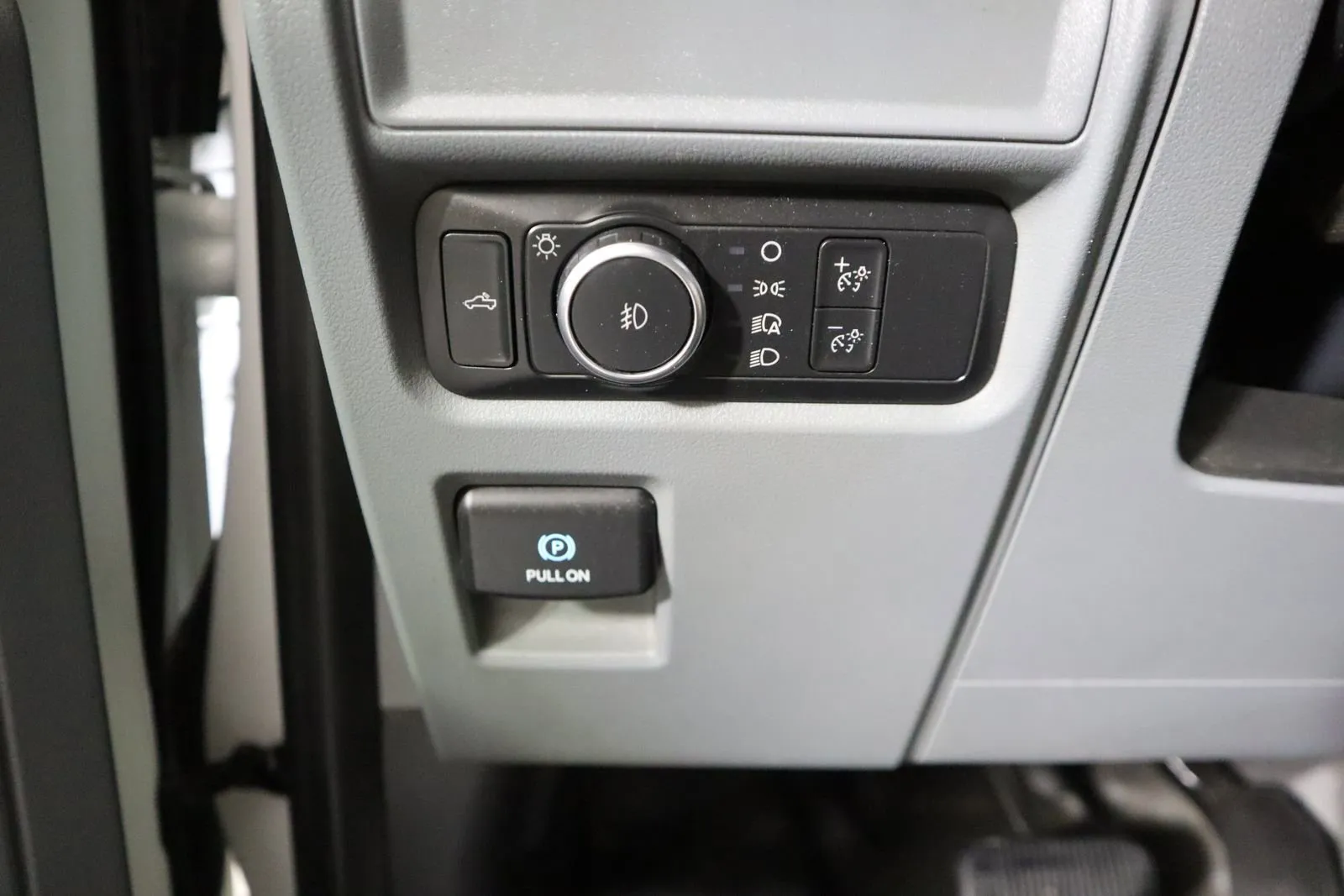Ford F-150 photo 34