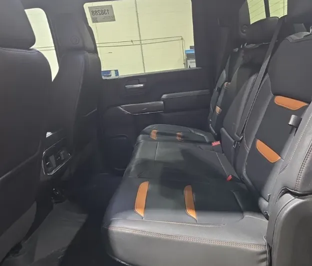 GMC Sierra photo 6