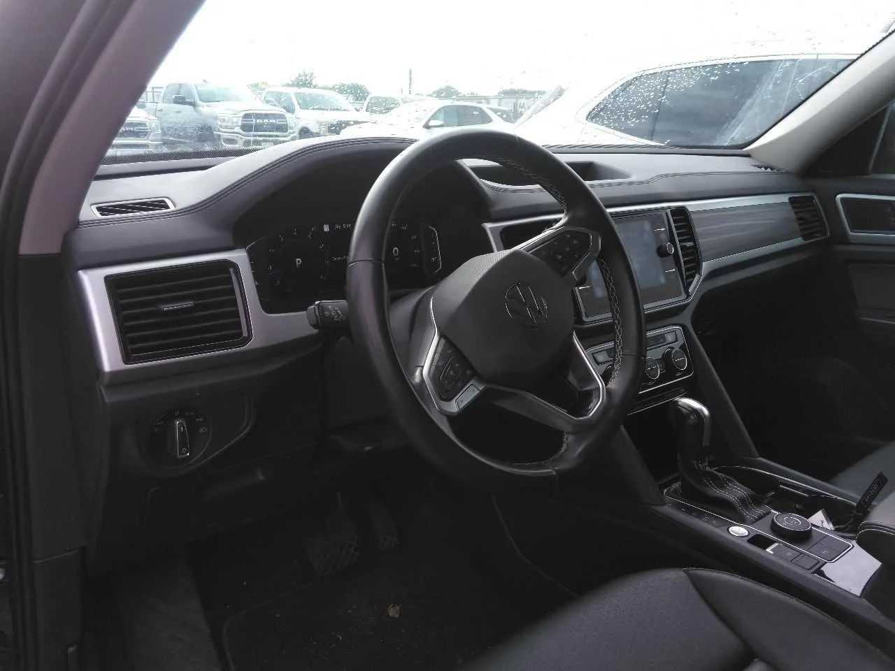 Volkswagen Atlas photo 8