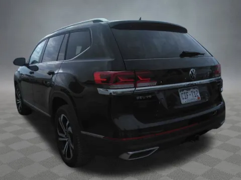 More photos of 2023 Volkswagen Atlas SEL at McCloskey Imports & 4x4s (Licensed as McCloskey Isuzu), CO
