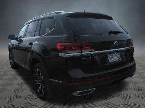 More photos of 2023 Volkswagen Atlas SEL at McCloskey Imports & 4x4s (Licensed as McCloskey Isuzu), CO