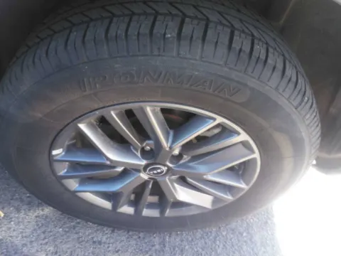 More photos of 2024 Nissan Rogue S at McCloskey Imports & 4x4s (Licensed as McCloskey Isuzu), CO