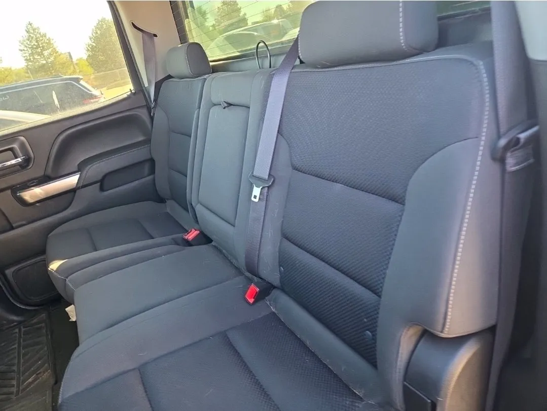 Chevrolet Silverado photo 11