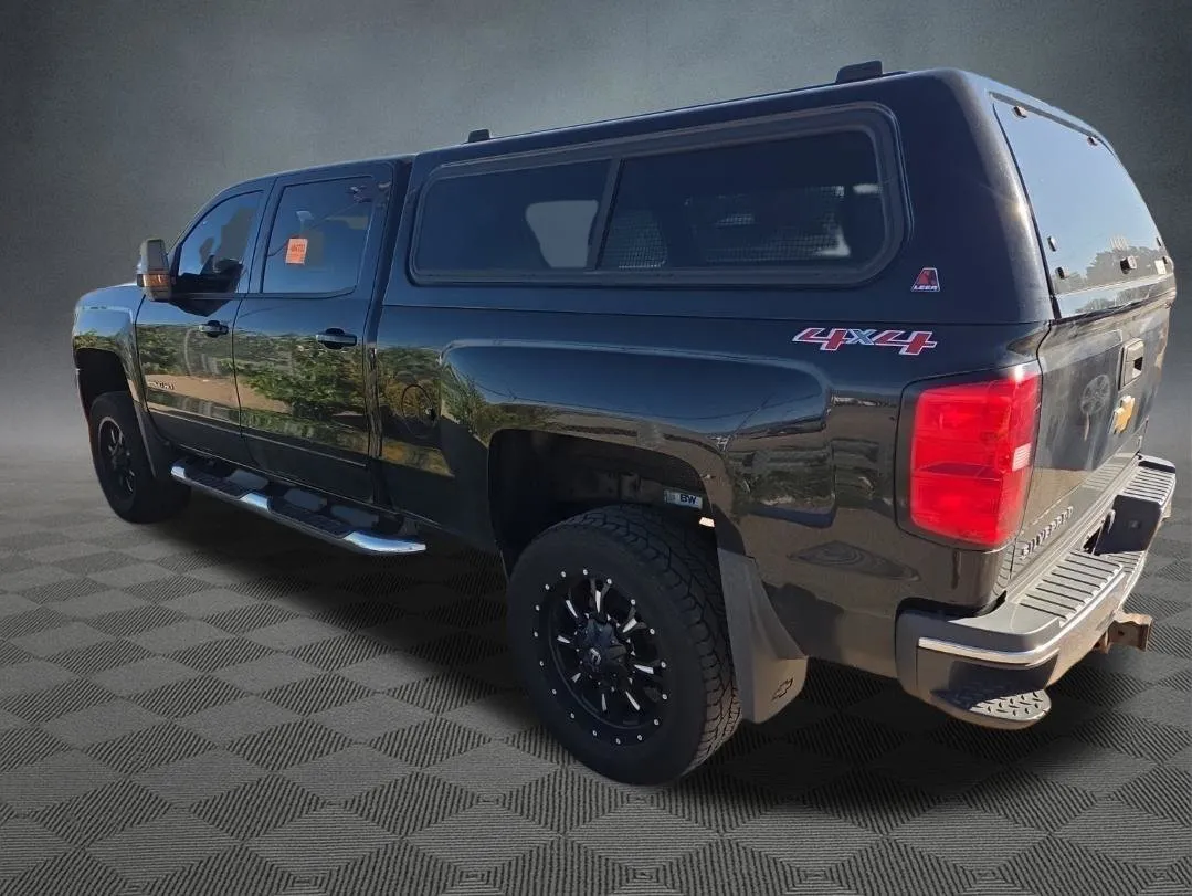 Chevrolet Silverado photo 6