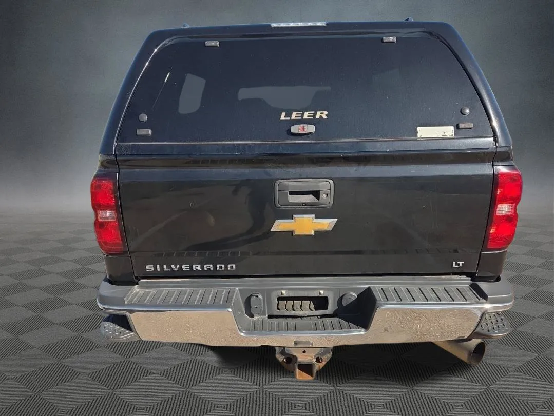Chevrolet Silverado photo 5