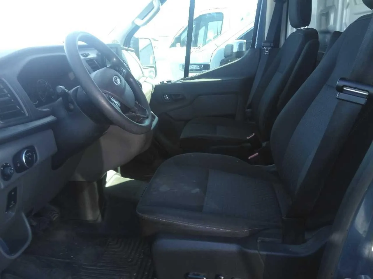 Ford Transit-250 photo 7