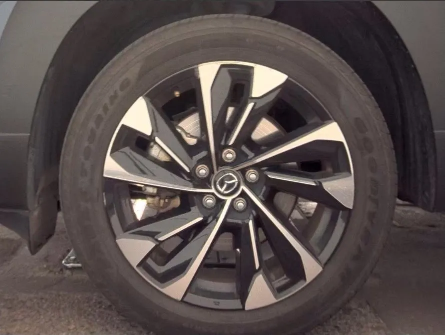 Mazda CX-50 photo 12