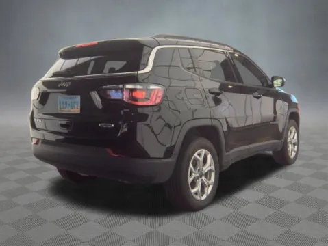 More photos of 2025 Jeep Compass Latitude at McCloskey Imports & 4x4s (Licensed as McCloskey Isuzu), CO