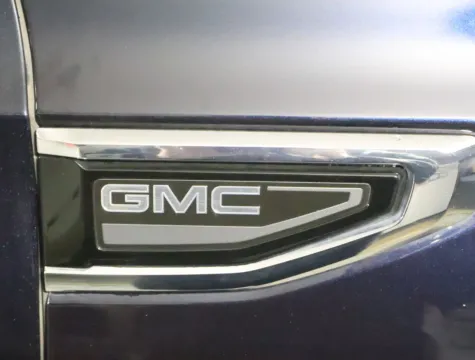 More photos of 2022 GMC Yukon XL SLT at McCloskey Imports & 4x4s, CO