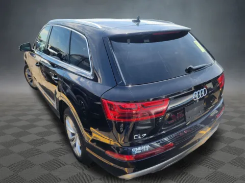More photos of 2019 Audi Q7 45 SE Premium at McCloskey Imports & 4x4s, CO
