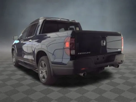 More photos of 2022 Honda Ridgeline RTL-E at McCloskey Imports & 4x4s, CO