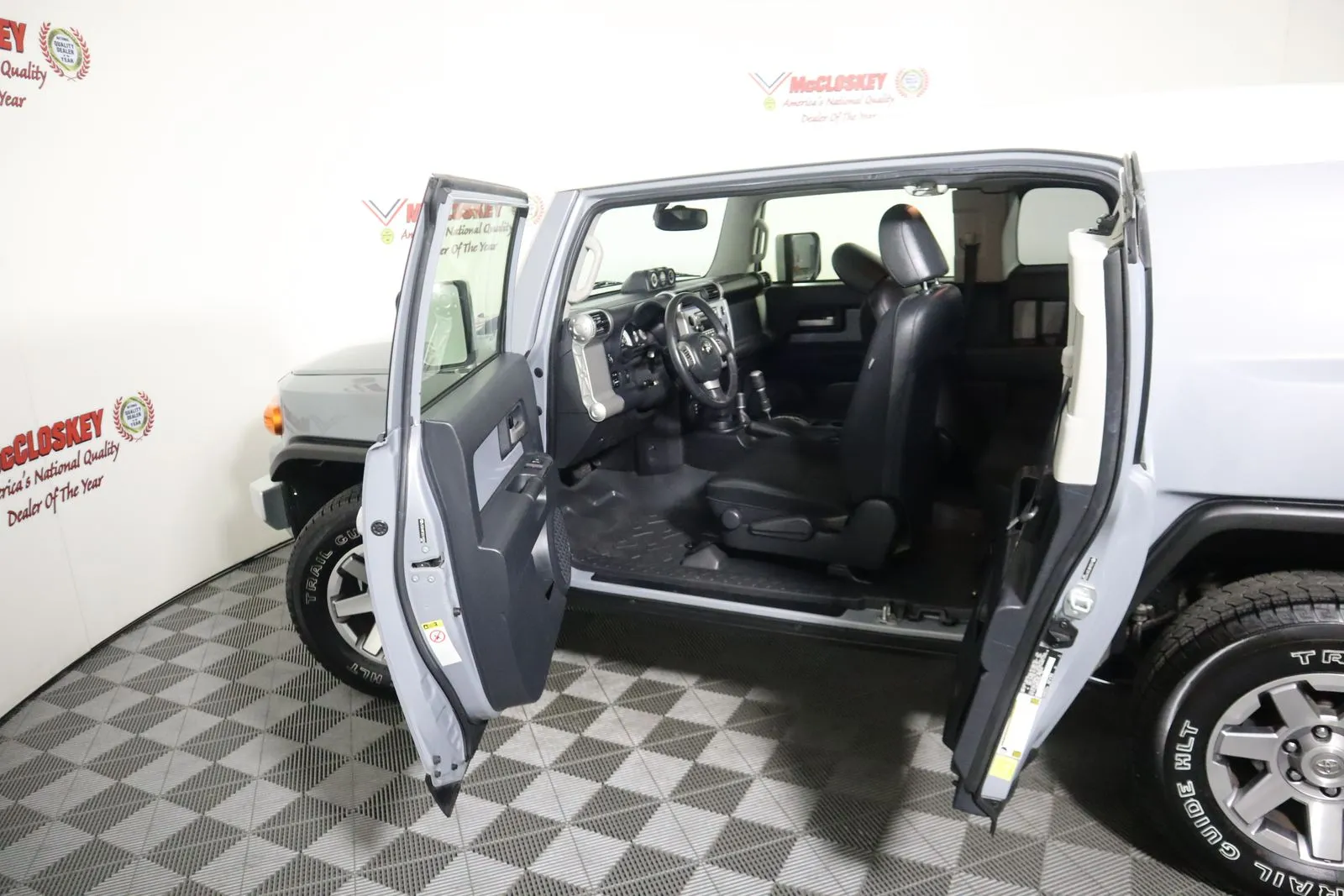 2014 Toyota FJ Cruiser Base - Photo 9
