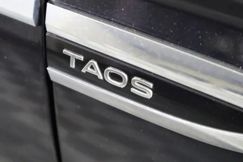 More photos of 2024 Volkswagen Taos 1.5T SE at McCloskey Imports & 4x4s (Licensed as McCloskey Isuzu), CO