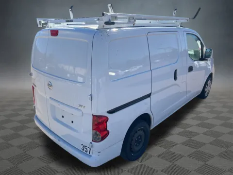 More photos of 2020 Nissan NV200 SV at McCloskey Imports & 4x4s (Licensed as McCloskey Isuzu), CO