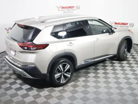 More photos of 2022 Nissan Rogue Platinum at McCloskey Imports & 4x4s (Licensed as McCloskey Isuzu), CO