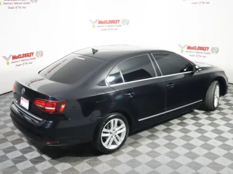 More photos of 2017 Volkswagen Jetta 1.8T SEL at McCloskey Imports & 4x4s (Licensed as McCloskey Isuzu), CO