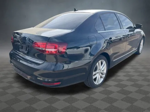 More photos of 2017 Volkswagen Jetta 1.8T SEL at McCloskey Imports & 4x4s (Licensed as McCloskey Isuzu), CO