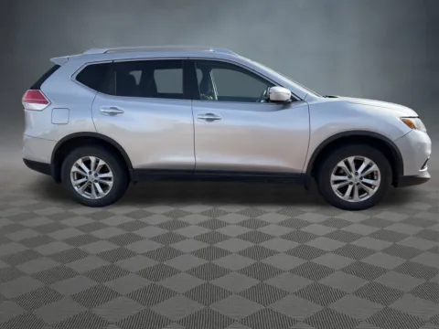 More photos of 2015 Nissan Rogue SV at McCloskey Imports & 4x4s (Licensed as McCloskey Isuzu), CO