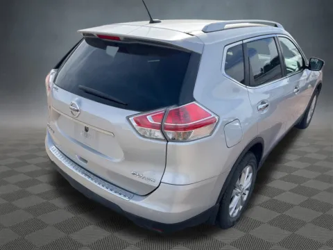 More photos of 2015 Nissan Rogue SV at McCloskey Imports & 4x4s (Licensed as McCloskey Isuzu), CO