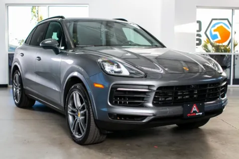 More photos of 2022 Porsche Cayenne at Atlanta Autos, GA